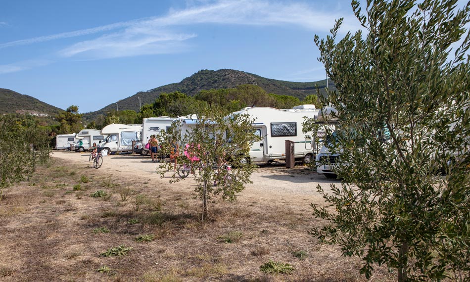 Wohnmobilstellplatz Low cost. Camping Orti di Mare, Lacona - Insel Elba, Italien.